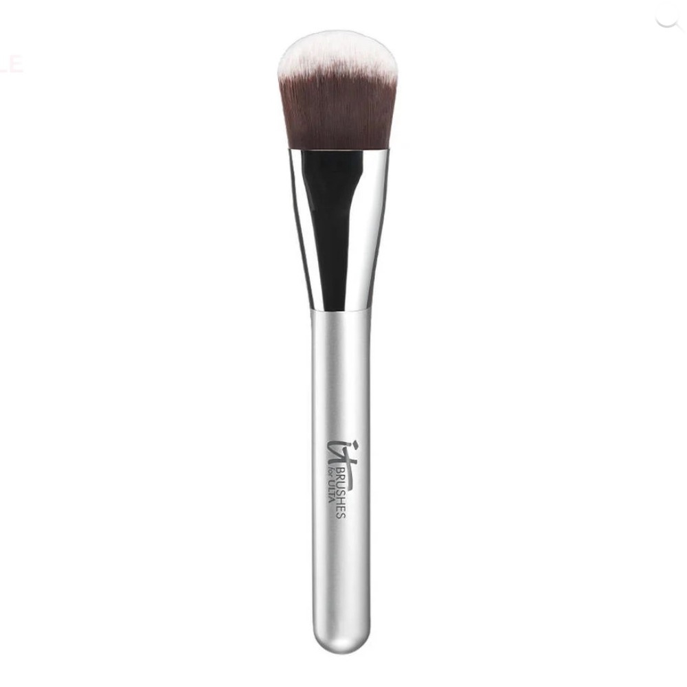IT Cosmetics Airbrush OMG! Foundation Brush